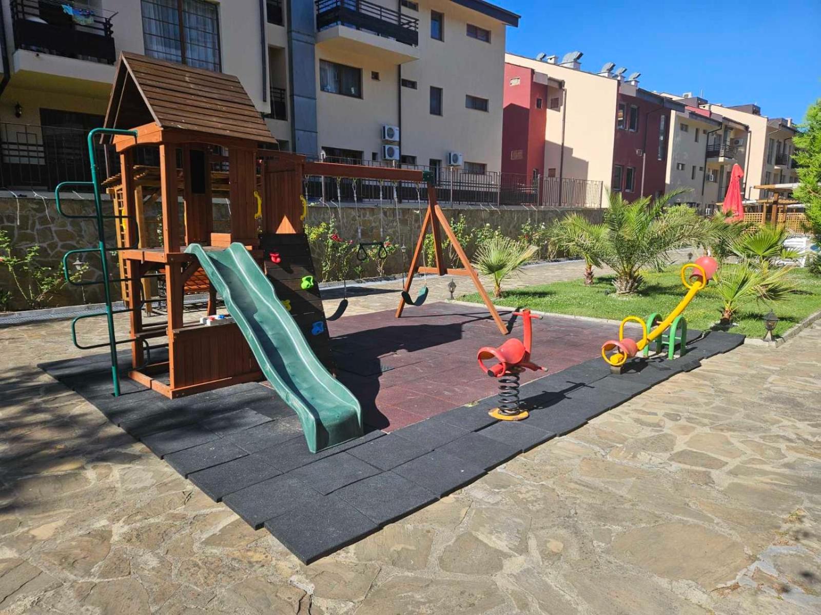 Апатаменти За Гости Sunshine И Glory Apartment Sveti Vlas Exterior photo